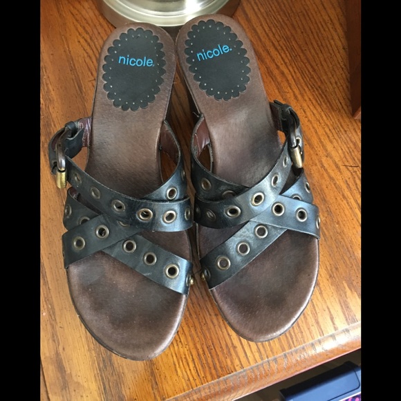 Nicole Black Wedge Sandals 7M - Picture 2 of 5